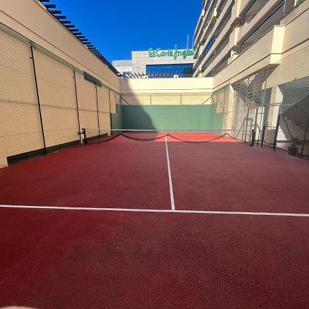 Heart Of Puerto Banus Newly Renavated Free Parking , Wifi ,Pool,Gym,Padel Court Apartamento Marbella Exterior foto
