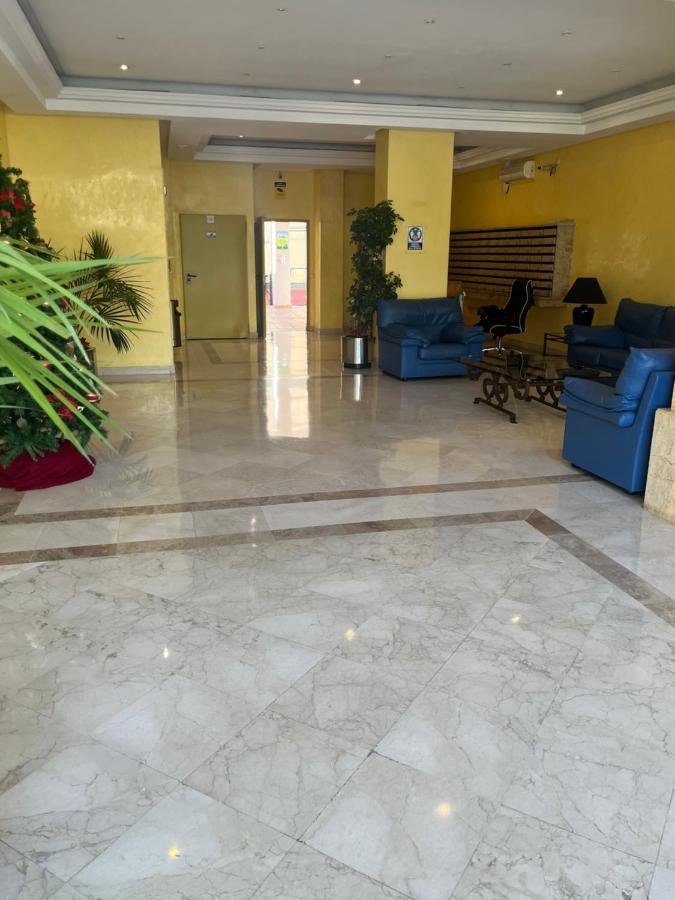 Heart Of Puerto Banus Newly Renavated Free Parking , Wifi ,Pool,Gym,Padel Court Apartamento Marbella Exterior foto