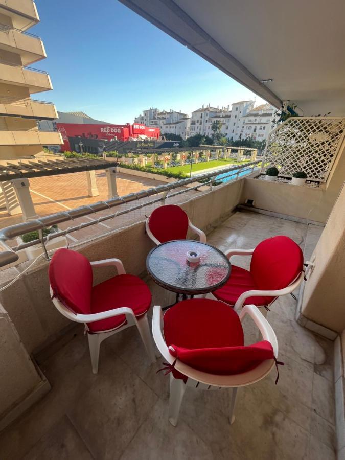 Heart Of Puerto Banus Newly Renavated Free Parking , Wifi ,Pool,Gym,Padel Court Apartamento Marbella Exterior foto