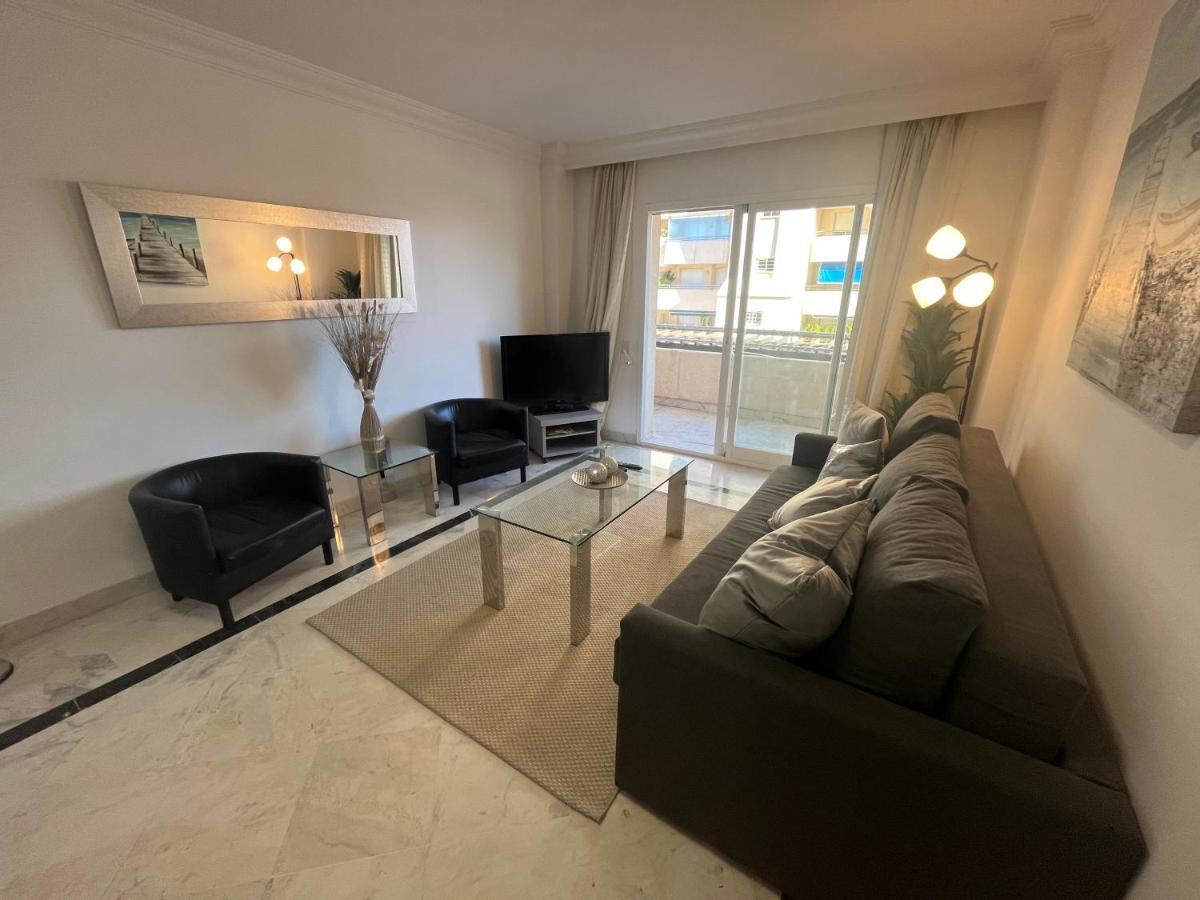 Heart Of Puerto Banus Newly Renavated Free Parking , Wifi ,Pool,Gym,Padel Court Apartamento Marbella Exterior foto